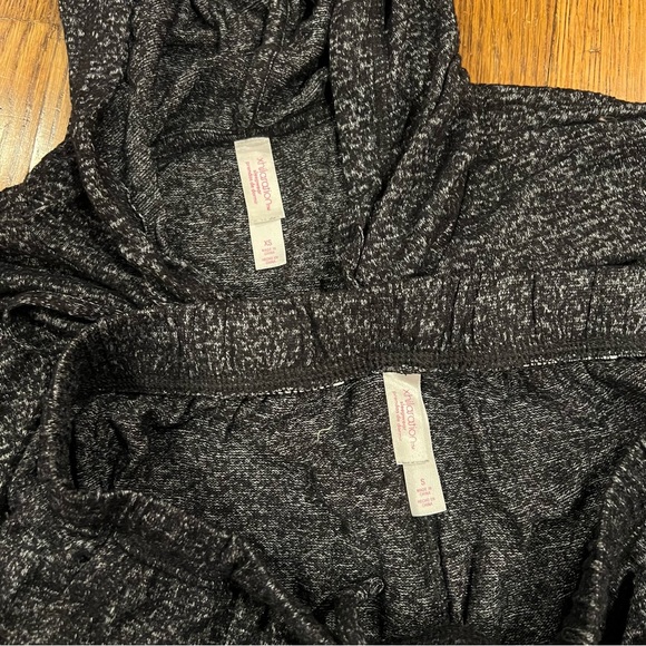 XHILARATION black and white sweatsuit S - Picture 2 of 13